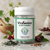 VitaSenior green-complex – flacon entouré de spiruline, de camu-camu et de pépins de raisin